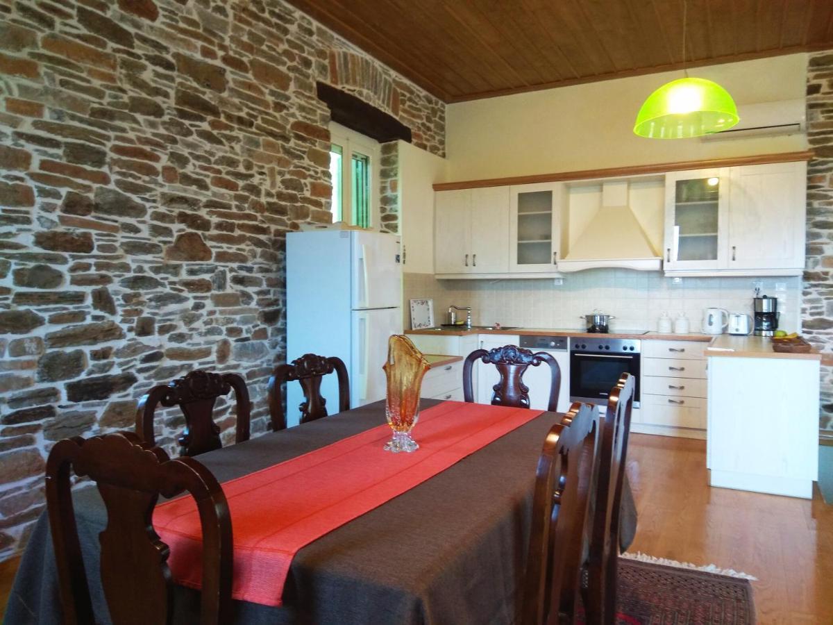 Marina Traditional Stonehouse Afétai المظهر الخارجي الصورة